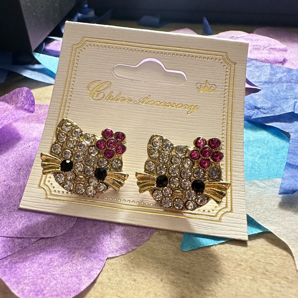 Chloe accessory hello kitty earrings